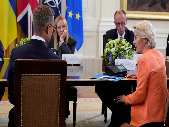 On Political Body language picture